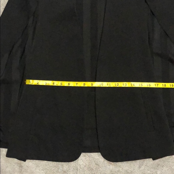 NWT Black pocketed cape jacket - Picture 7 of 8